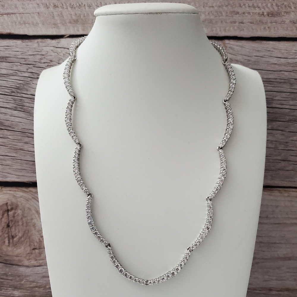 Watch Video / Sterling Silver 925 Cloud Cleopatra Necklace